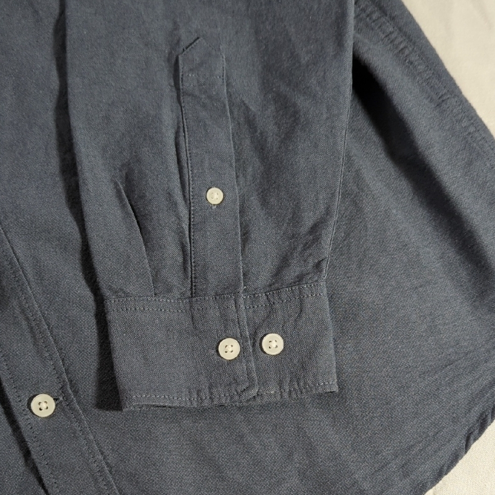 NEW H&M Blue Casual Button Down Shirt with Long Sleeves - Picture 5 of 11
